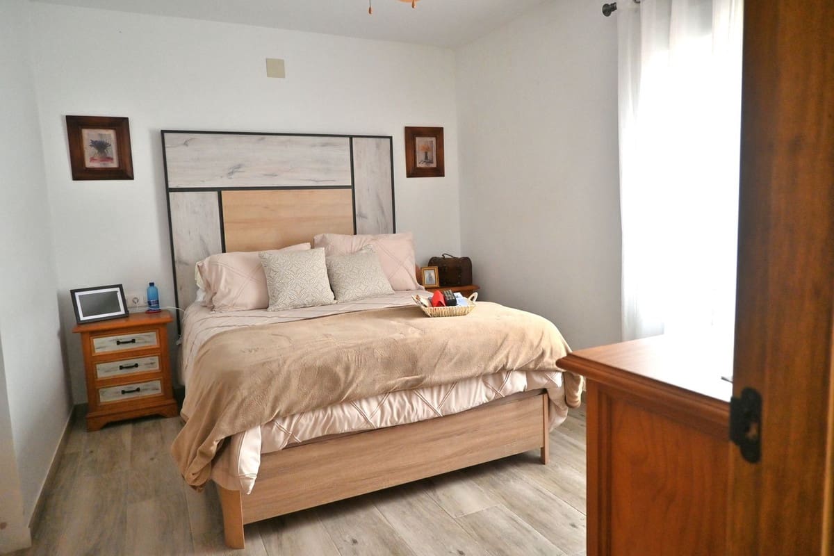 3 sovrum Lägenhet till salu i Las Lagunas de Mijas med garage - 320 000 € (Ref: 8840224)