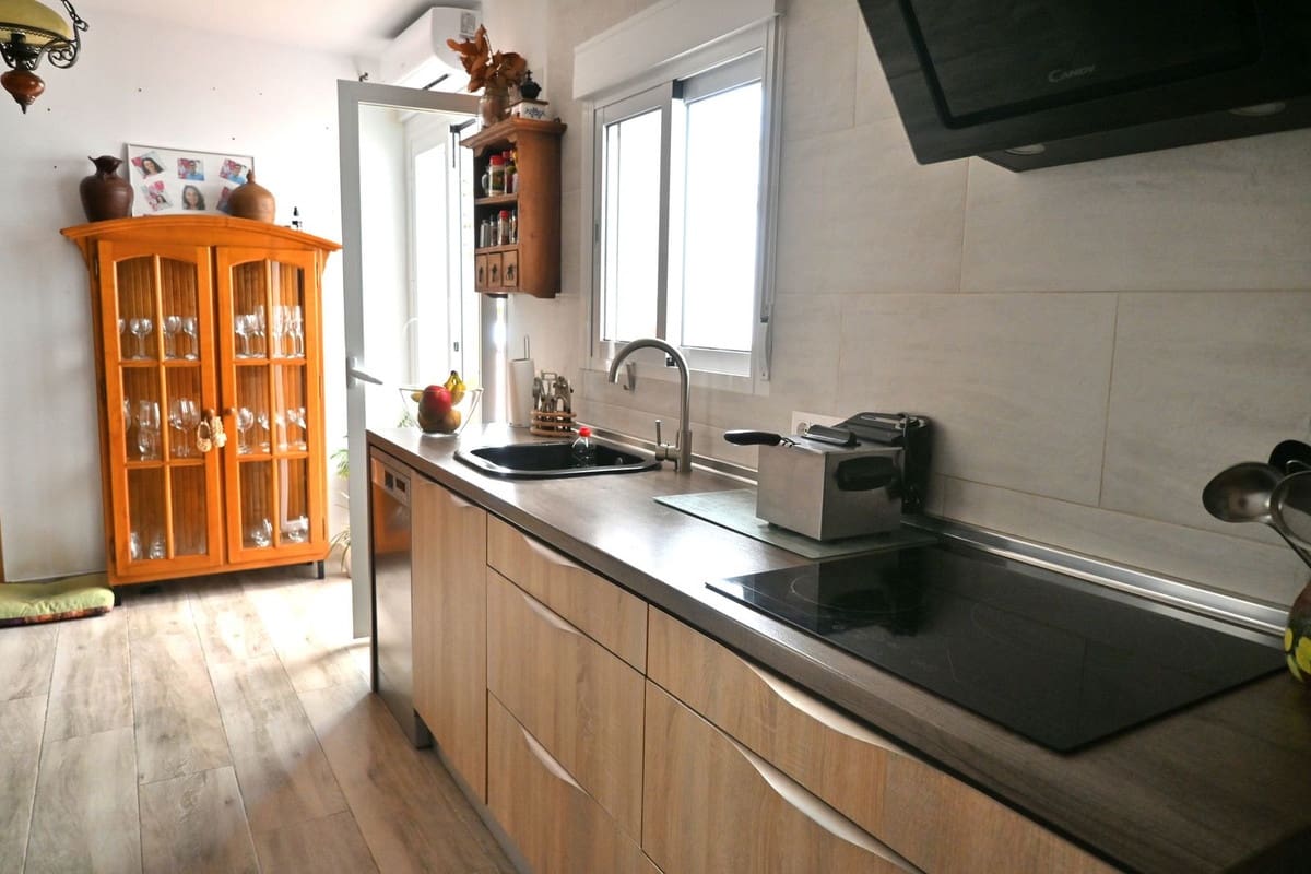 3 sovrum Lägenhet till salu i Las Lagunas de Mijas med garage - 320 000 € (Ref: 8840224)