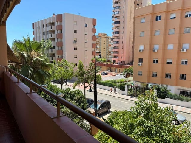 3 bedroom Apartment for holiday rental in Fuengirola with pool garage - € 1,250 (Ref: 9094479)