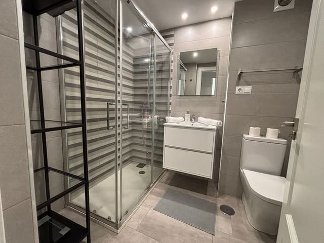 3 bedroom Apartment for holiday rental in Fuengirola with pool garage - € 1,250 (Ref: 9094479)