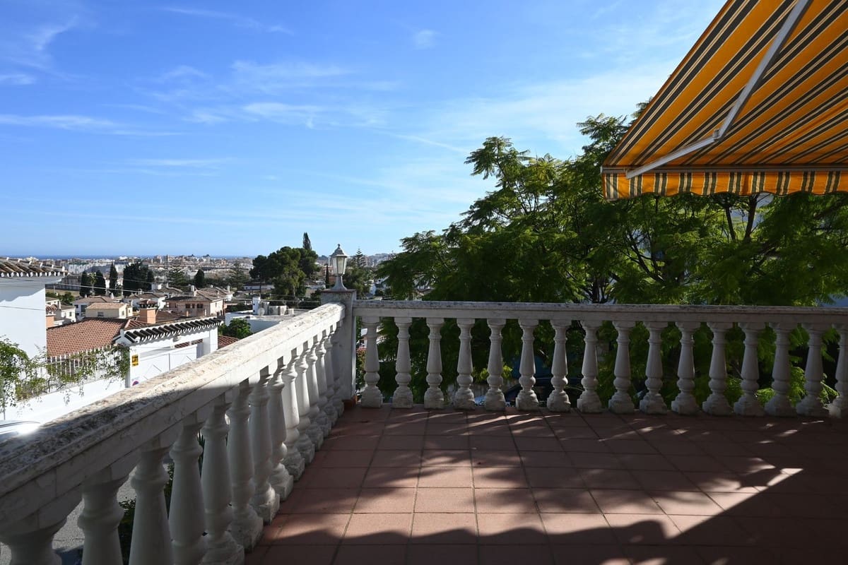 4 bedroom Villa for sale in Mijas with pool garage - € 659,000 (Ref: 9444779)