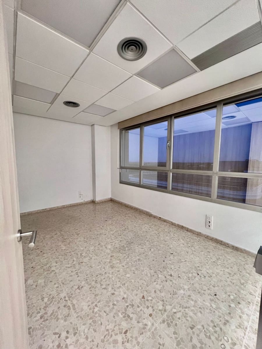 Office for rent in Alfafar - € 1,000 (Ref: 9484056)