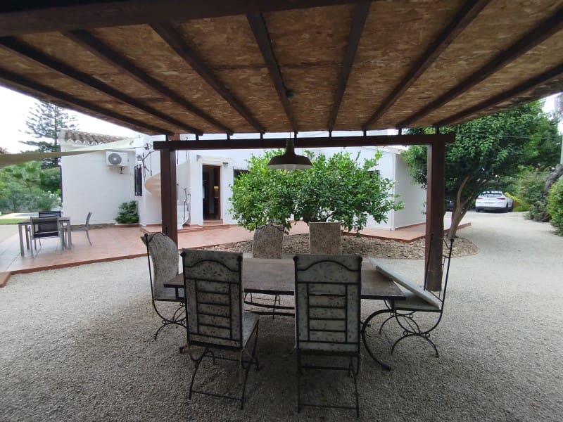 4 soverom Villa til salgs i Denia med svømmebasseng garasje - € 620 000 (Ref: 10048955)