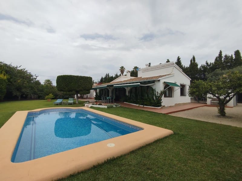4 soverom Villa til salgs i Denia med svømmebasseng garasje - € 620 000 (Ref: 10048955)