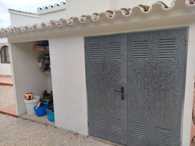 4 soverom Villa til salgs i Denia med svømmebasseng garasje - € 620 000 (Ref: 10048955)