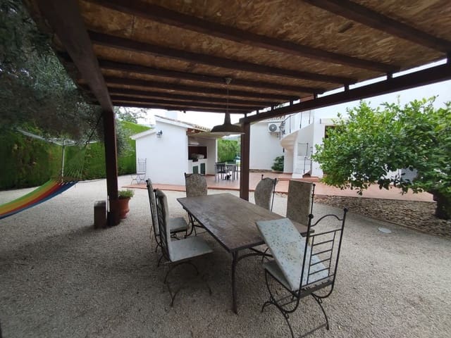 4 quarto Moradia para venda em La Xara - La Sella, Dénia com piscina garagem - 620 000 € (Ref: 10048955)
