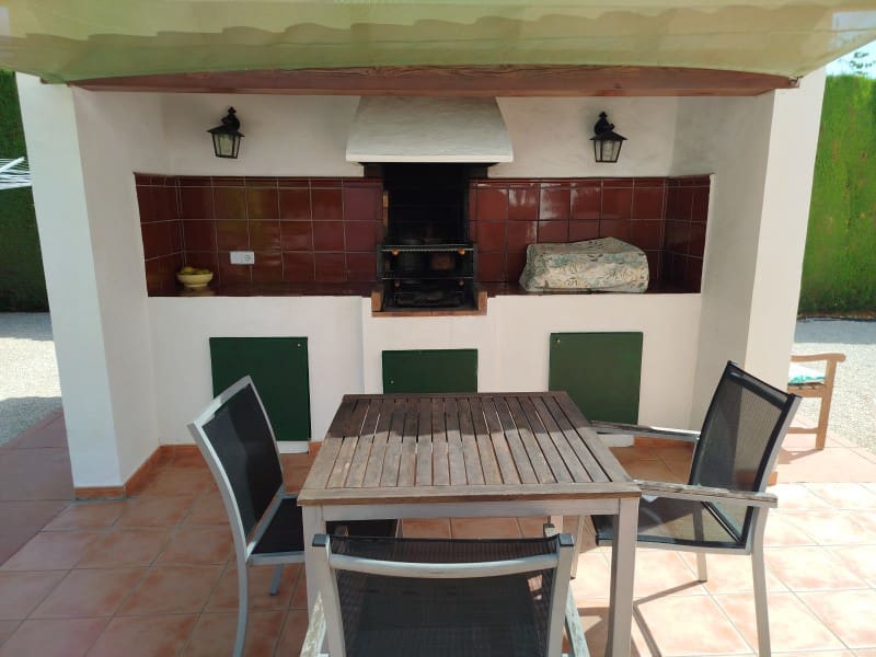 4 bedroom Villa for sale in Denia with pool garage - € 620,000 (Ref: 10048955)