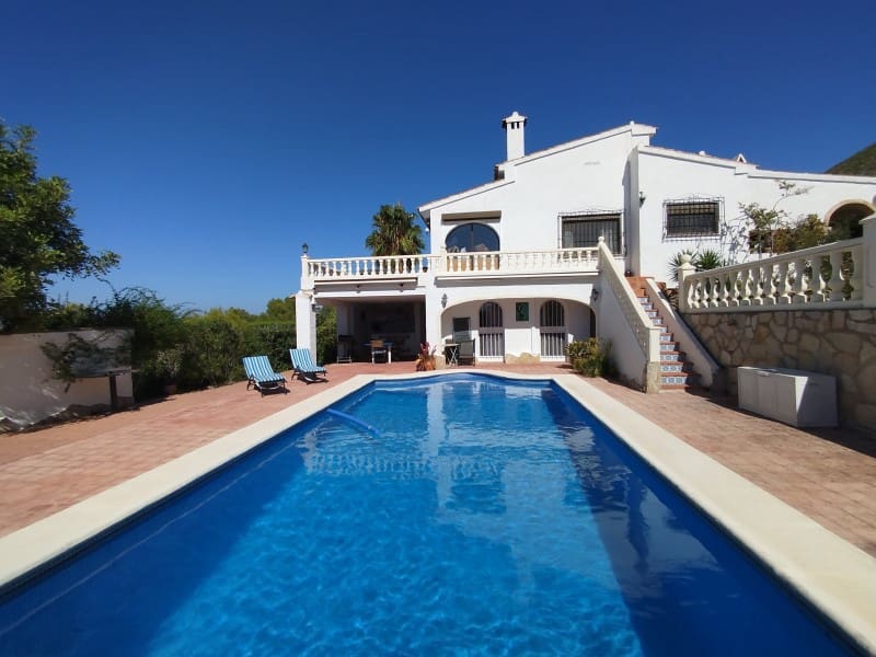 4 slaapkamer Villa te koop in Javea / Xabia met zwembad garage - € 629.000 (Ref: 10115623)