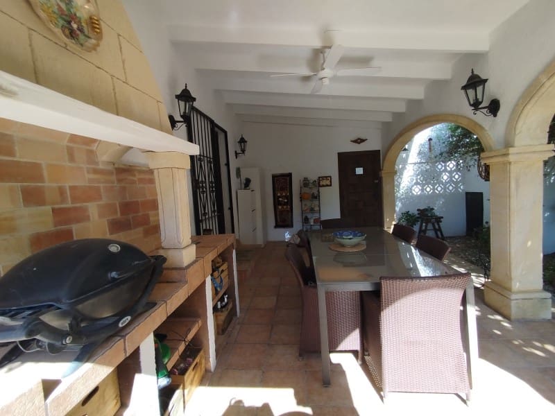 4 slaapkamer Villa te koop in Javea / Xabia met zwembad garage - € 629.000 (Ref: 10115623)