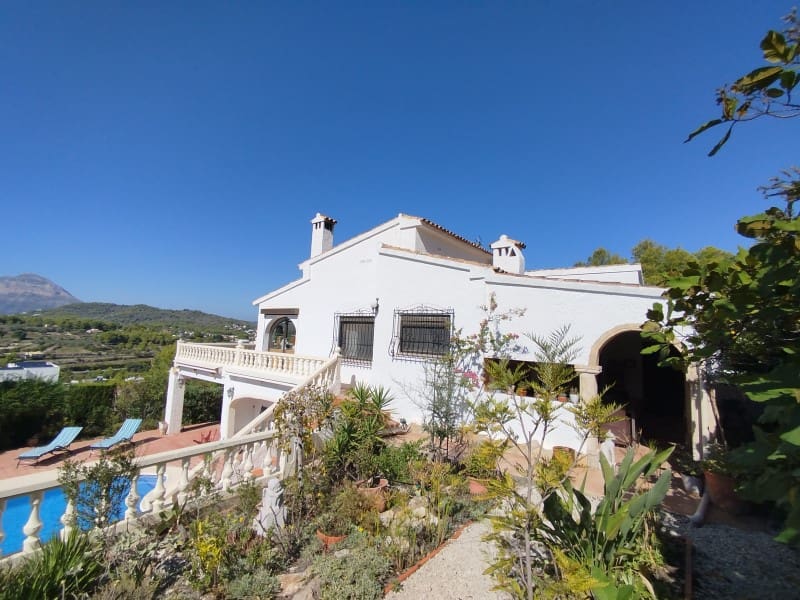 4 slaapkamer Villa te koop in Javea / Xabia met zwembad garage - € 629.000 (Ref: 10115623)