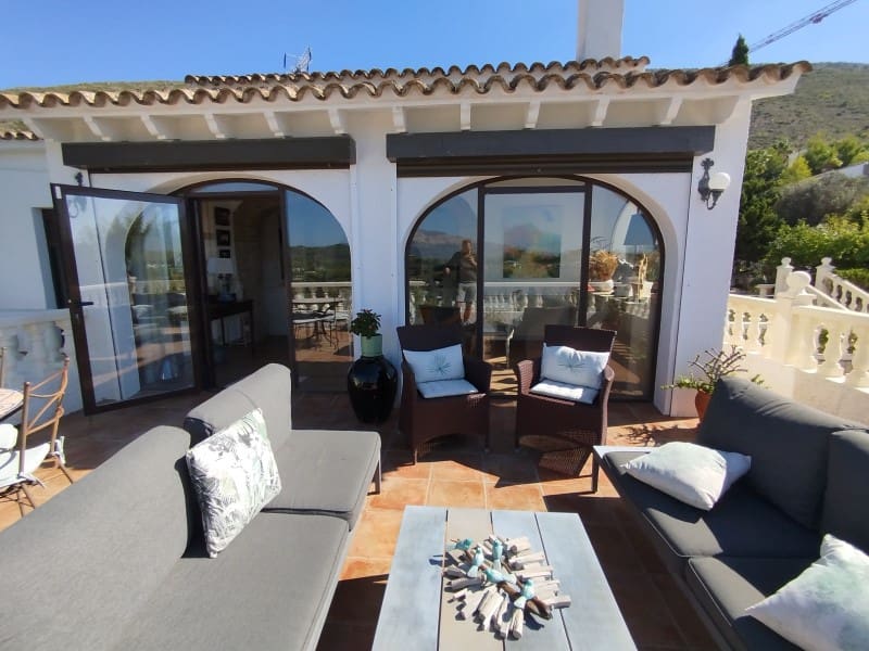 4 slaapkamer Villa te koop in Javea / Xabia met zwembad garage - € 629.000 (Ref: 10115623)