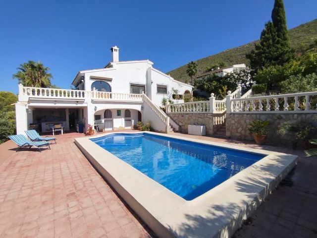 4 makuuhuone Huvila myytävänä paikassa Cap Martí - El Tossalet - Pinomar, Javea / Xàbia mukana uima-altaan 
autotalli - 629 000 € (Ref: 10115623)