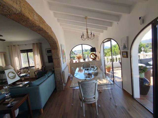 4 makuuhuone Huvila myytävänä paikassa Cap Martí - El Tossalet - Pinomar, Javea / Xàbia mukana uima-altaan 
autotalli - 629 000 € (Ref: 10115623)