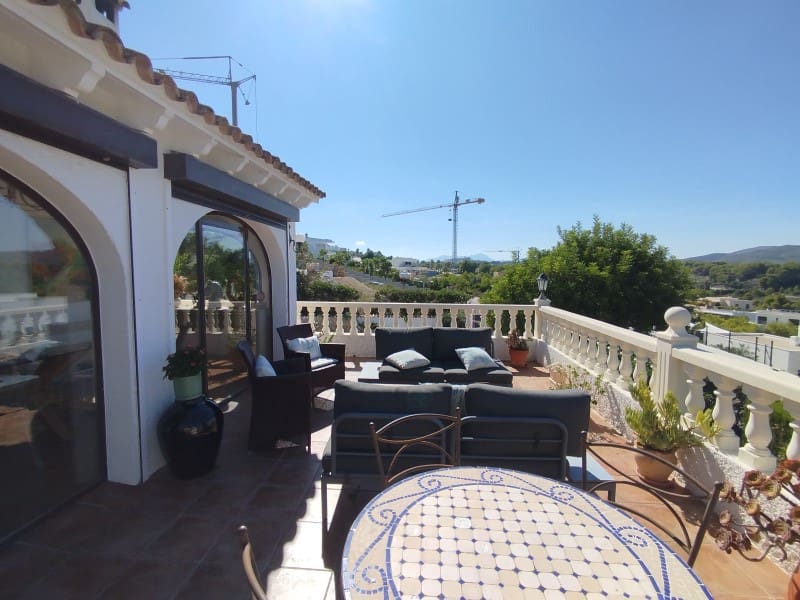 4 slaapkamer Villa te koop in Javea / Xabia met zwembad garage - € 629.000 (Ref: 10115623)