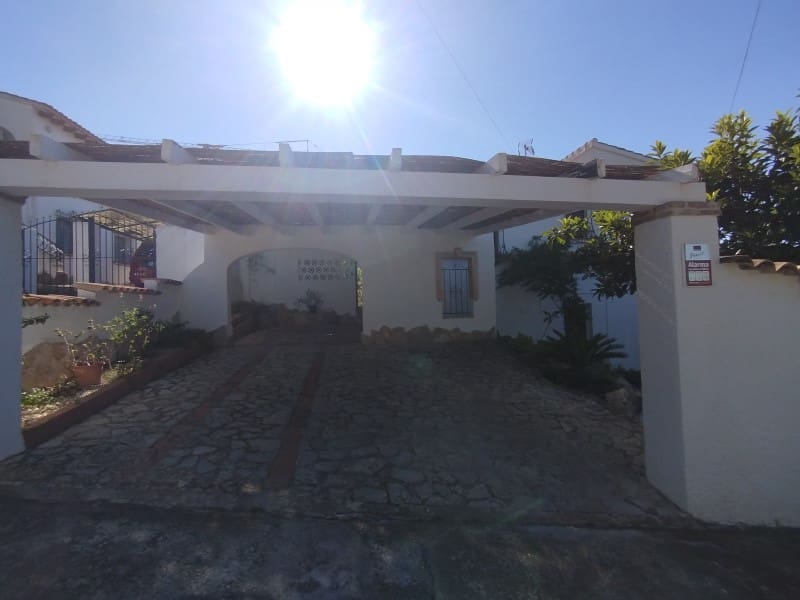 4 slaapkamer Villa te koop in Javea / Xabia met zwembad garage - € 629.000 (Ref: 10115623)