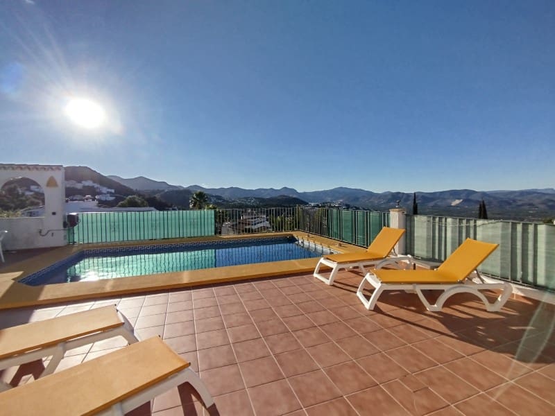 2 bedroom Villa for sale in Denia with pool garage - € 450,000 (Ref: 9491728)