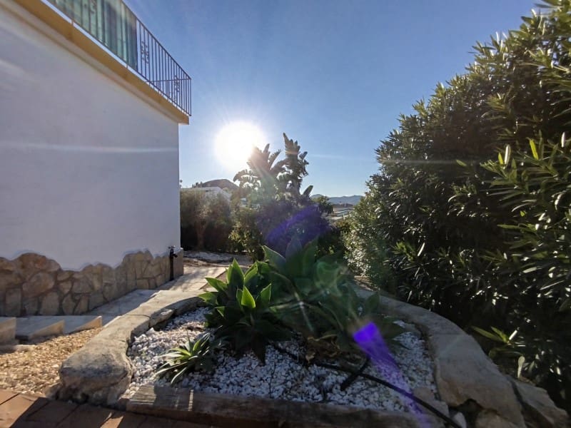 2 bedroom Villa for sale in Denia with pool garage - € 450,000 (Ref: 9491728)