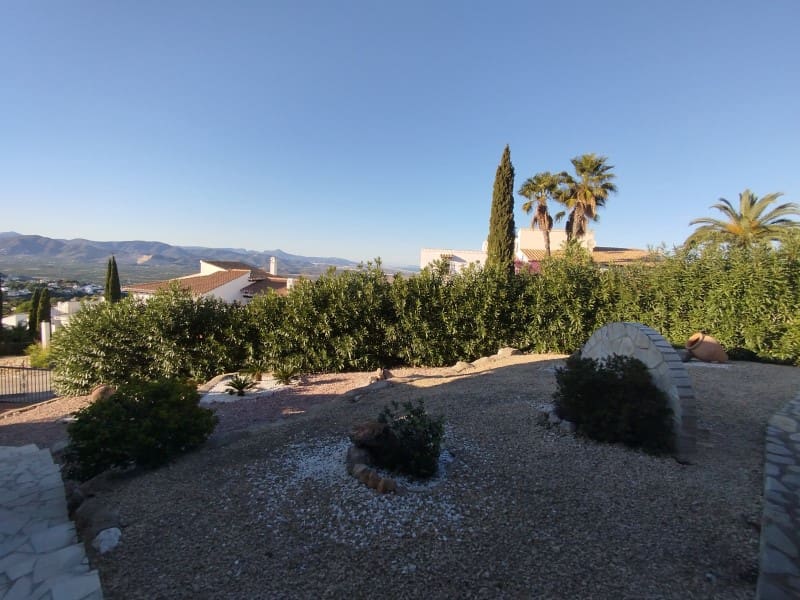 2 bedroom Villa for sale in Denia with pool garage - € 450,000 (Ref: 9491728)