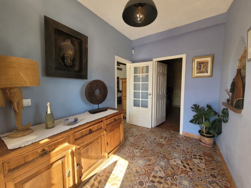 5 sypialnia Finka/Dom wiejski na sprzedaż w Oliva z basenem garażem - 549 000 € (Ref: 9491732)