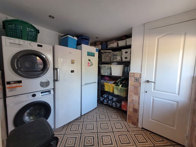 5 sypialnia Finka/Dom wiejski na sprzedaż w Oliva z basenem garażem - 549 000 € (Ref: 9491732)