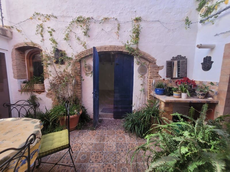 5 sypialnia Finka/Dom wiejski na sprzedaż w Oliva z basenem garażem - 549 000 € (Ref: 9491732)