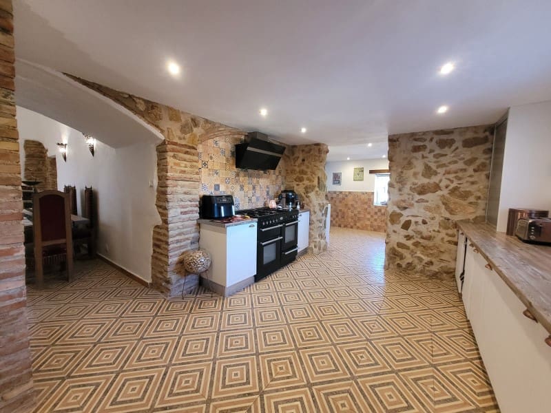 5 sypialnia Finka/Dom wiejski na sprzedaż w Oliva z basenem garażem - 549 000 € (Ref: 9491732)