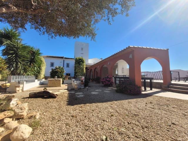 5 sypialnia Finka/Dom wiejski na sprzedaż w Oliva Pueblo, Oliva z basenem garażem - 549 000 € (Ref: 9491732)