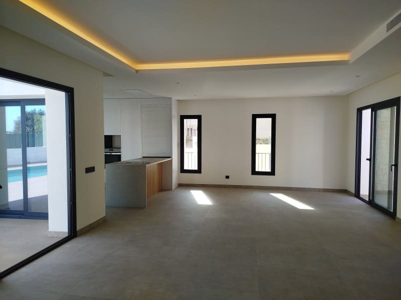 4 bedroom Villa for sale in Denia with pool garage - € 1,200,000 (Ref: 9491734)