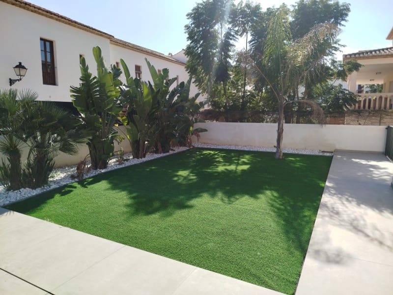 4 bedroom Villa for sale in Denia with pool garage - € 1,200,000 (Ref: 9491734)