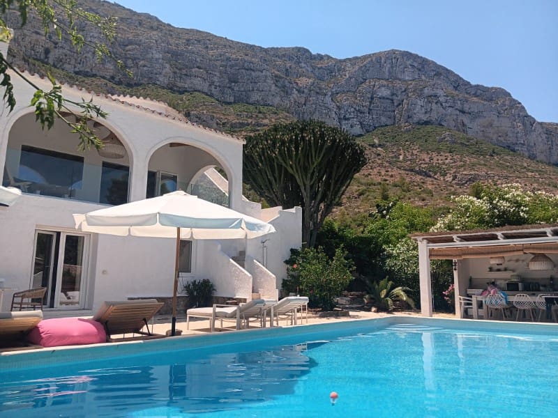 4 soveværelse Villa til salg i Denia - € 899.000 (Ref: 9516264)