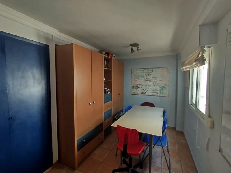 3 quarto Apartamento para venda em Denia - 189 000 € (Ref: 9738454)