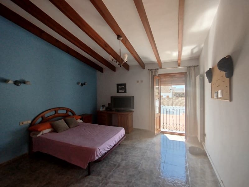 Casa de 4 habitaciones en Benissa en venta - 380.000 € (Ref: 9914056)