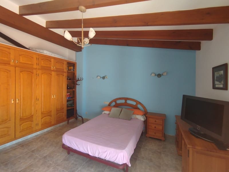 Casa de 4 habitaciones en Benissa en venta - 380.000 € (Ref: 9914056)
