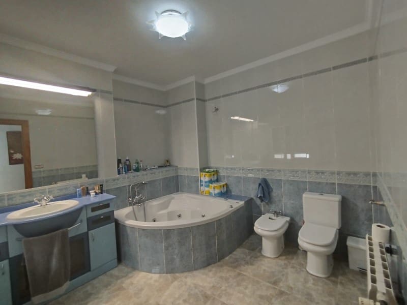 Casa de 4 habitaciones en Benissa en venta - 380.000 € (Ref: 9914056)