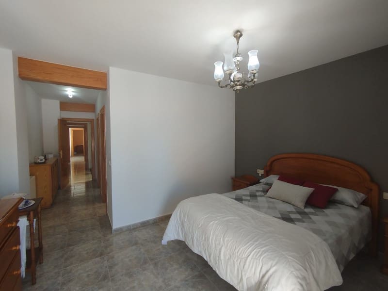Casa de 4 habitaciones en Benissa en venta - 380.000 € (Ref: 9914056)