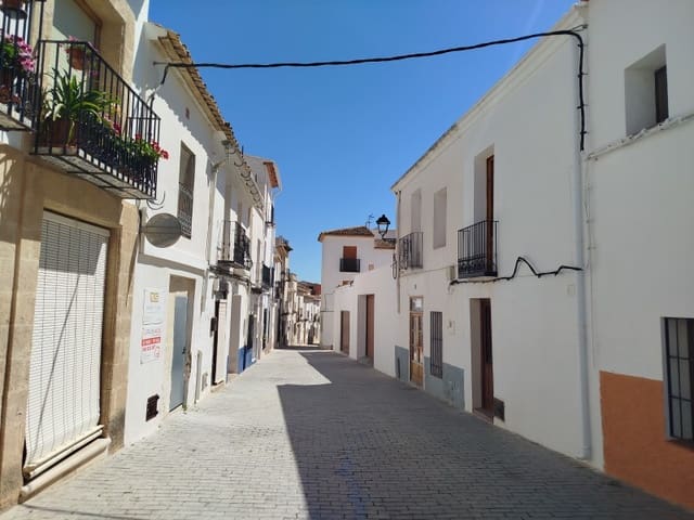 Casa de 4 habitaciones en Benissa en venta - 380.000 € (Ref: 9914056)