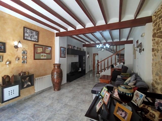 Casa de 4 habitaciones en Benissa en venta - 380.000 € (Ref: 9914056)