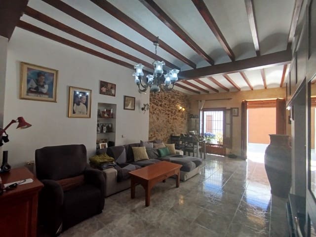 Casa de 4 habitaciones en Benissa en venta - 380.000 € (Ref: 9914056)
