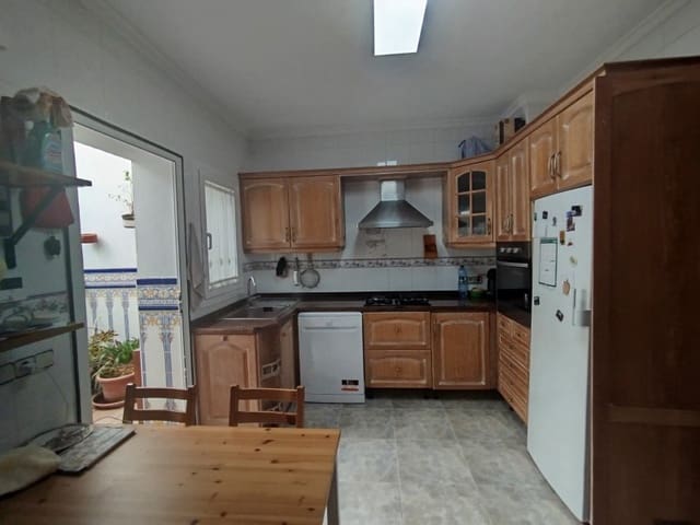 Casa de 4 habitaciones en Benissa en venta - 380.000 € (Ref: 9914056)