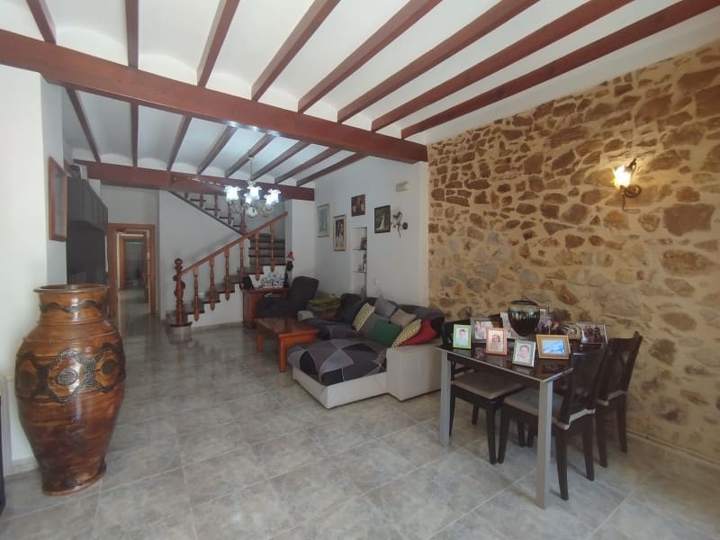 Casa de 4 habitaciones en Benissa en venta - 380.000 € (Ref: 9914056)