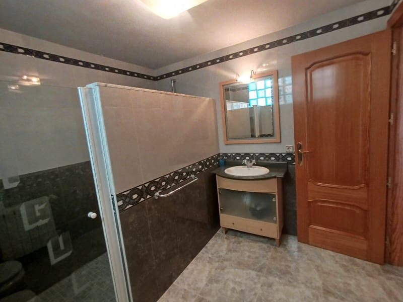 Casa de 4 habitaciones en Benissa en venta - 380.000 € (Ref: 9914056)