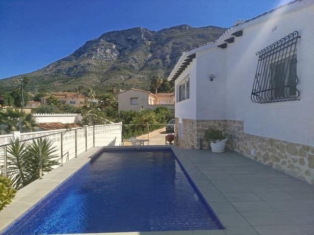 3 soverom Villa til salgs i El Montgó, Dénia med svømmebasseng garasje - € 520 000 (Ref: 9915920)
