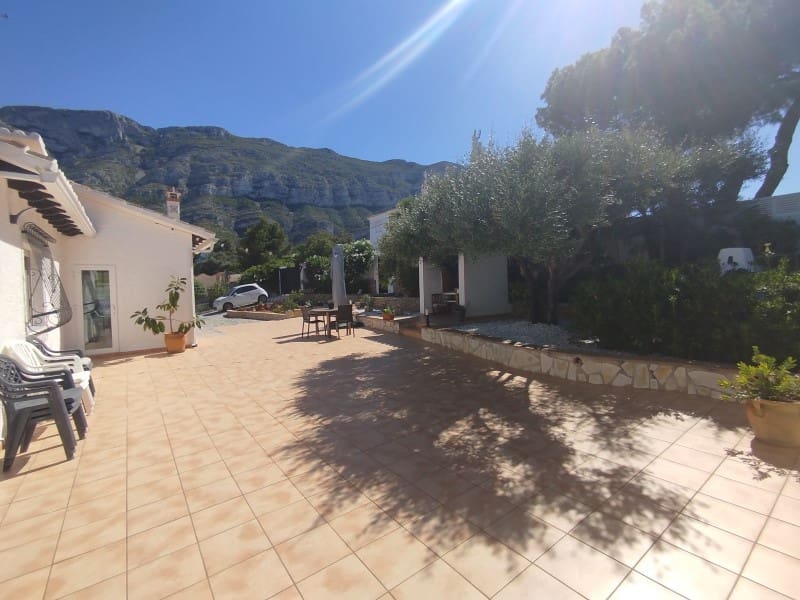 3 soverom Villa til salgs i Denia med svømmebasseng garasje - € 520 000 (Ref: 9915920)