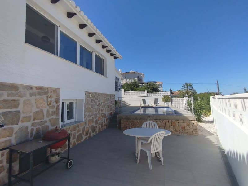3 soverom Villa til salgs i Denia med svømmebasseng garasje - € 520 000 (Ref: 9915920)