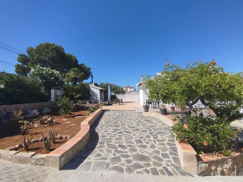 3 soverom Villa til salgs i Denia med svømmebasseng garasje - € 520 000 (Ref: 9915920)