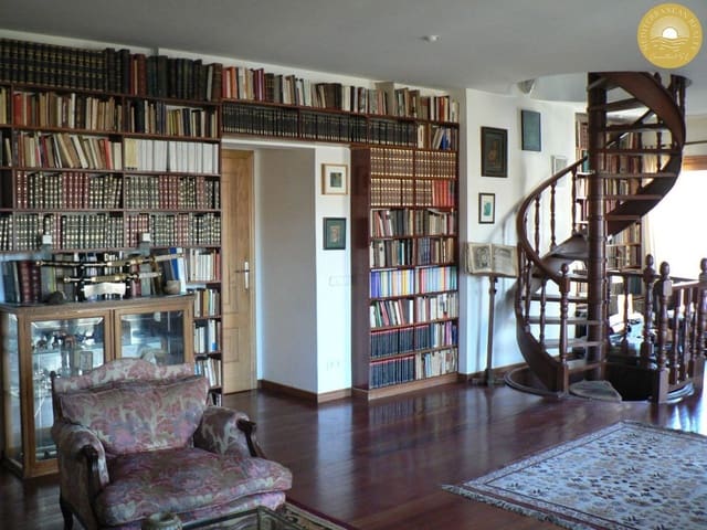 8 bedroom Hotel for sale in Puebla de Sanabria with garage - € 548,800 (Ref: 7869001)