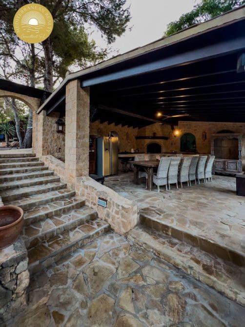 15 slaapkamer Villa te koop in Santa Eulalia / Santa Eularia met zwembad garage - € 5.000.000 (Ref: 7869031)
