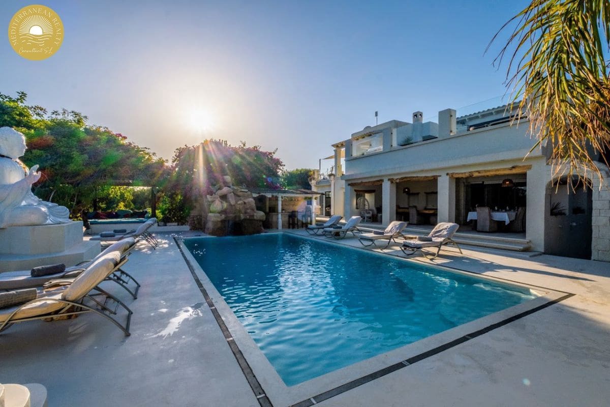 15 slaapkamer Villa te koop in Santa Eulalia / Santa Eularia met zwembad garage - € 5.000.000 (Ref: 7869031)