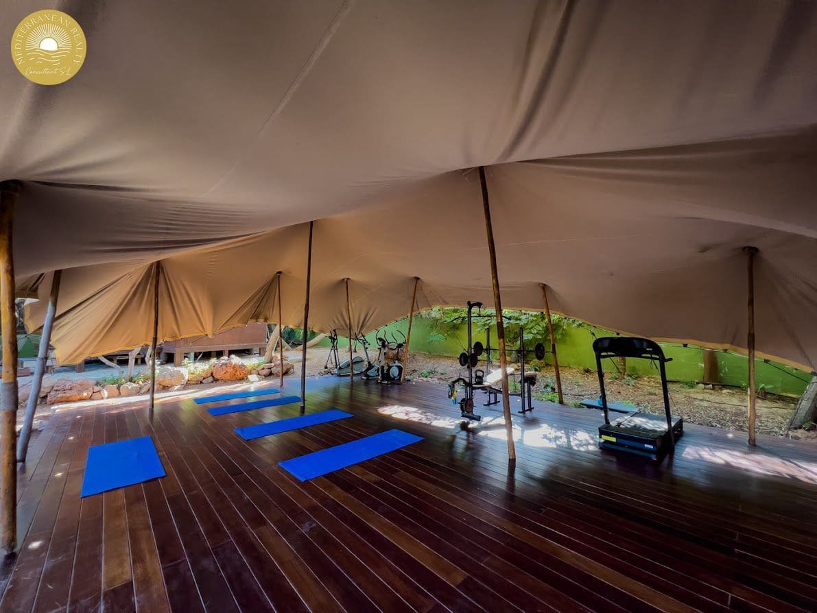 15 slaapkamer Villa te koop in Santa Eulalia / Santa Eularia met zwembad garage - € 5.000.000 (Ref: 7869031)