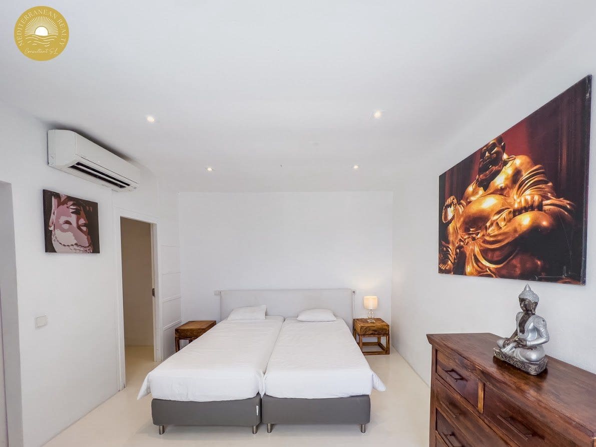 15 slaapkamer Villa te koop in Santa Eulalia / Santa Eularia met zwembad garage - € 5.000.000 (Ref: 7869031)